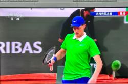 开云登录入口包含阿扎伦卡在西班牙队比赛中突破纪录，比分优势明显引发热议！的词条